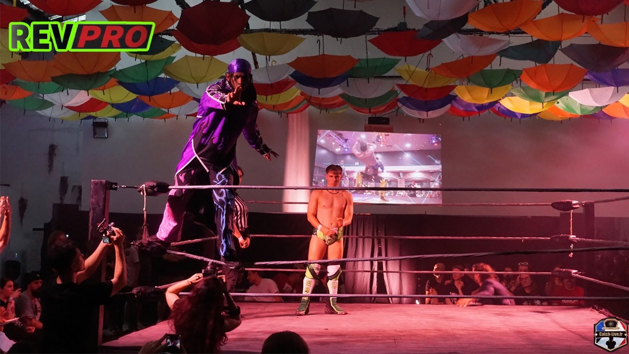 REV PRO Barcelona Leon Slater Vs Leon Cage