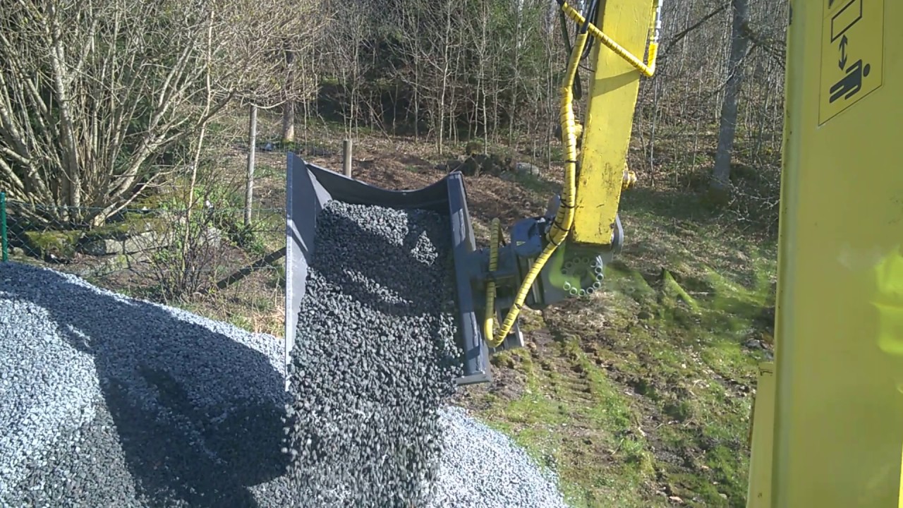 170 degr. Swing bucket with Powertilt