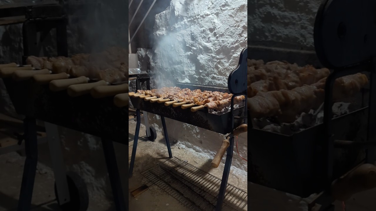 Trying amazing Cypriot food 🤤🇨🇾🍴