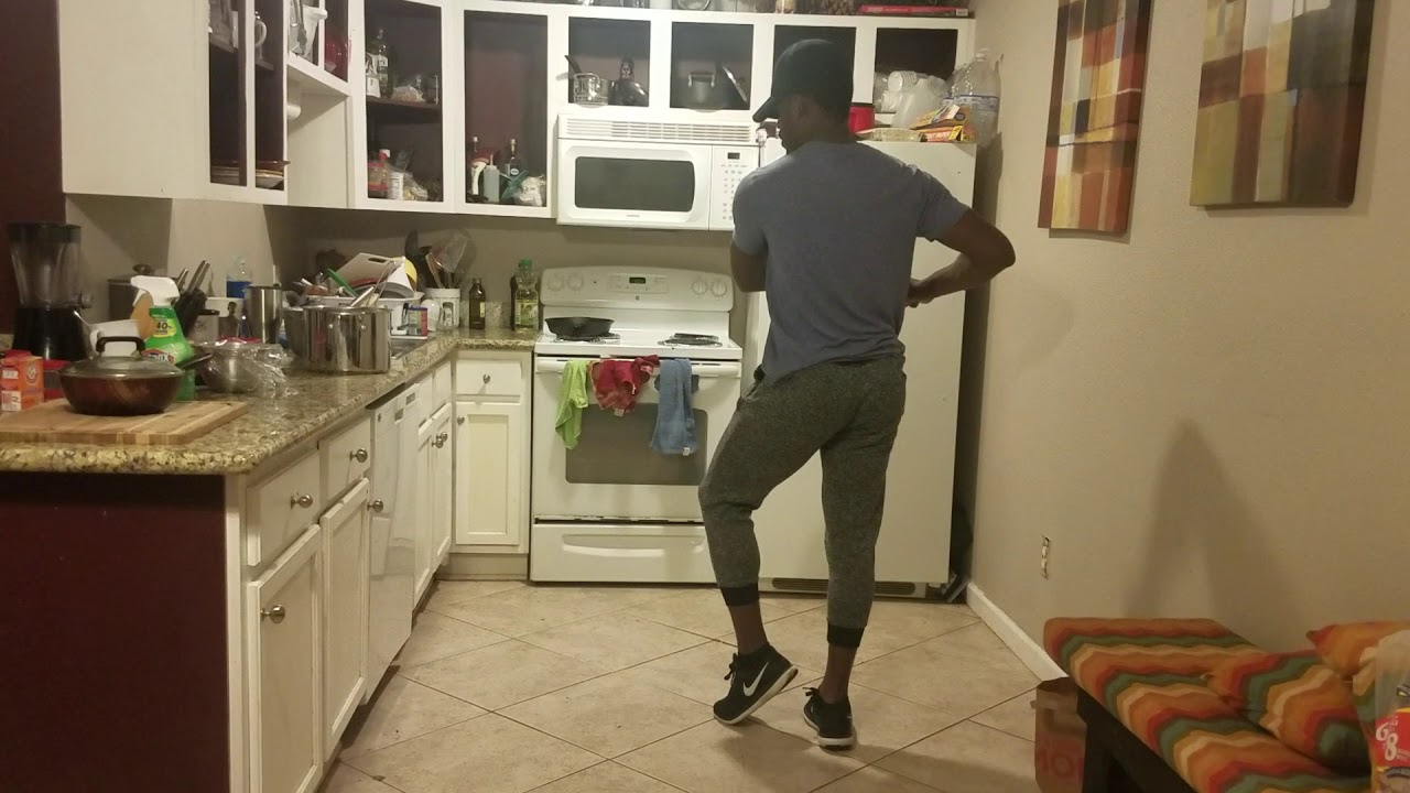Bachata Tips: Arms and upper body movement