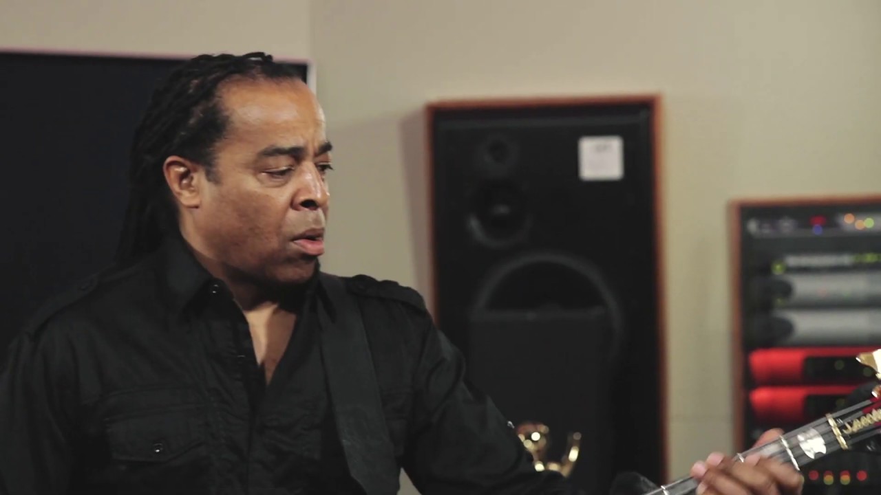 Pigtronix Resotron Bass demo by Doug Wimbish Envelope Filter Synth Pedal