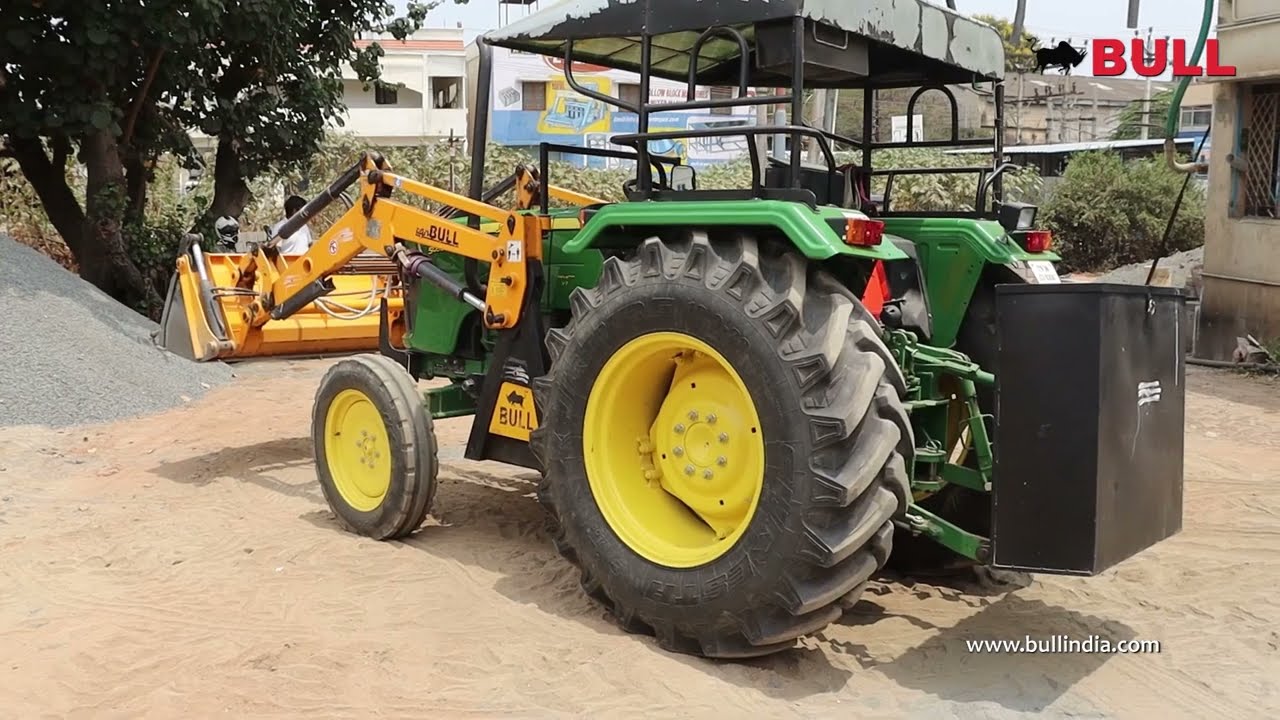 BULL 6-in-1 Loader Bucket on John Deere | Best attachment Building Material for Supplier