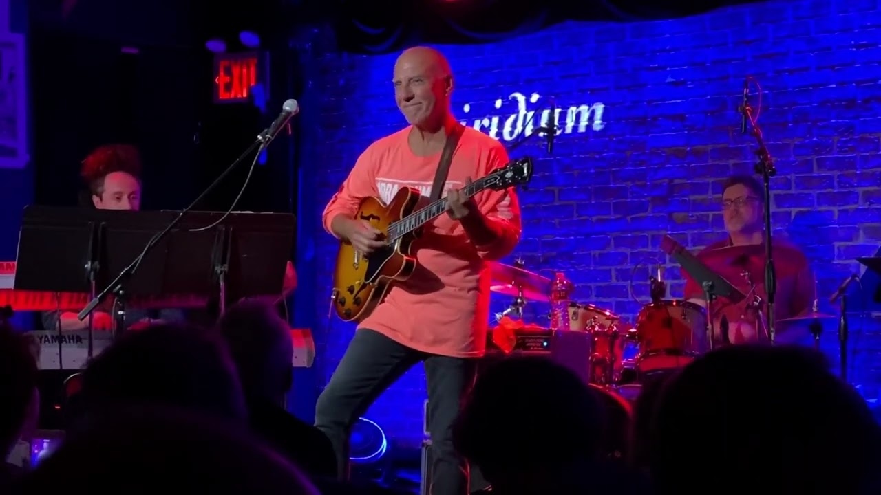 Larry Carlton - Don’t Take Me Alive - Iridium NYC, October 18, 2019