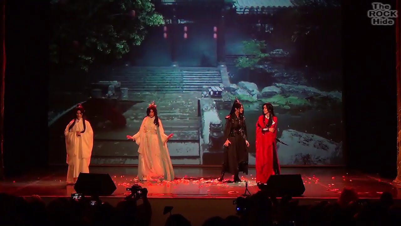 Beefleaf & Hualian cosplay performance