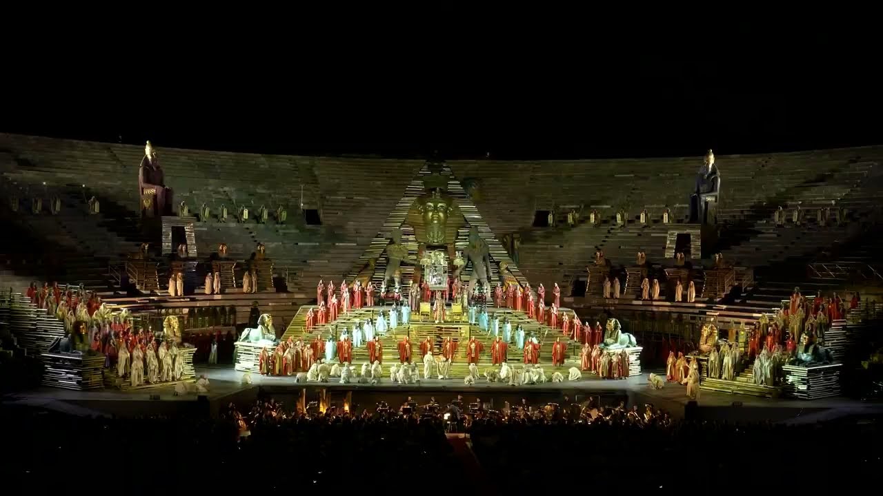AIDA di Giuseppe Verdi coro e marcia - 99° Arena di Verona Opera Festival 2022