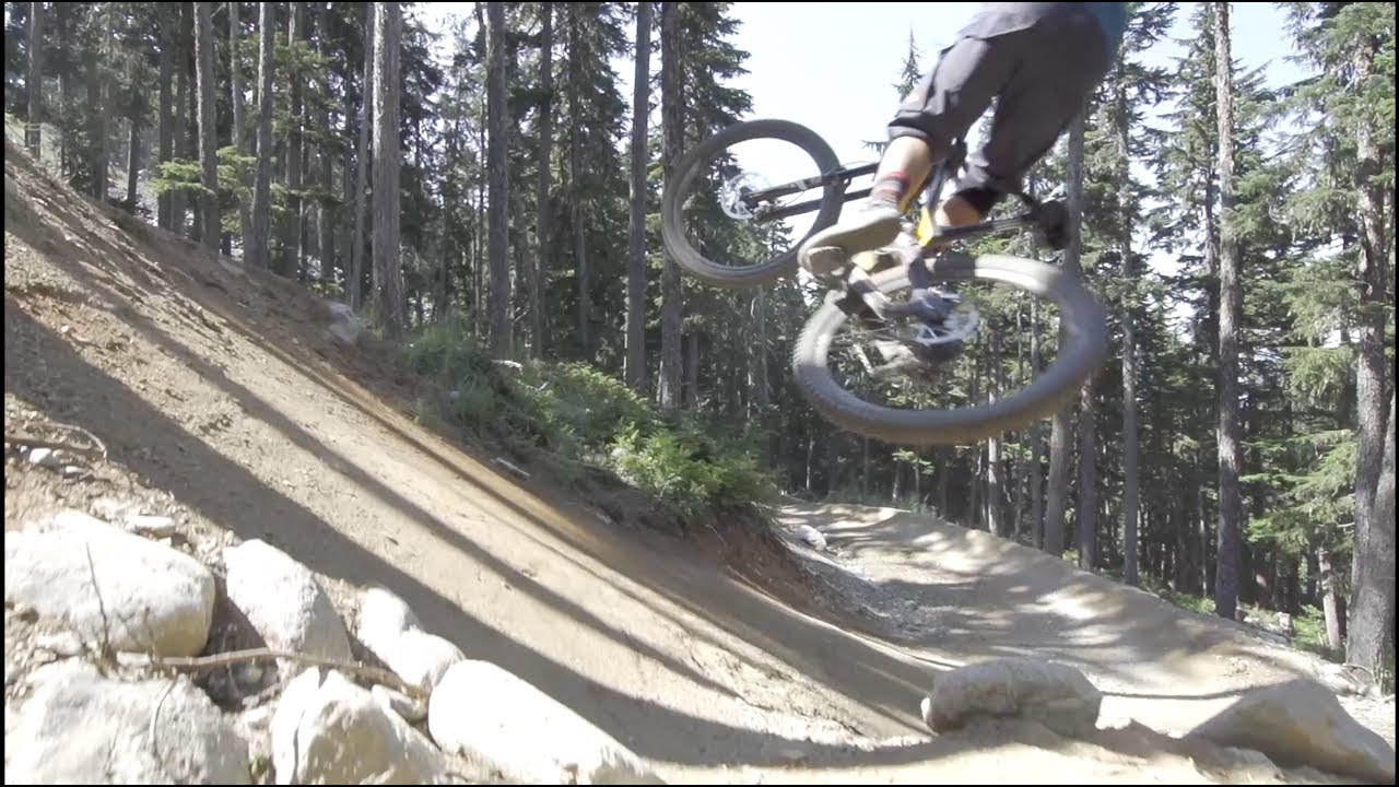 Bike Park Fahrtechnik #9 ( MTB Hip Jump ) mit Daniel Schaefer in Whistler