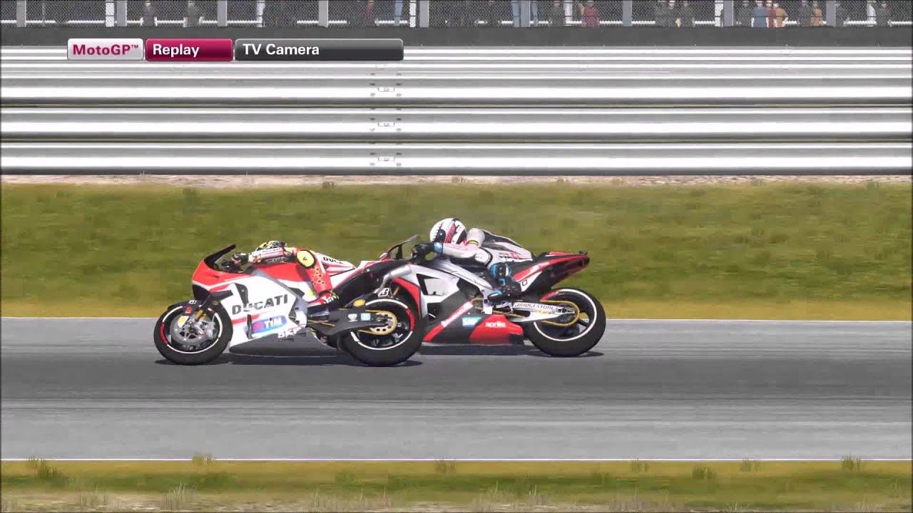 MotoGP 15 Battles & Crashes