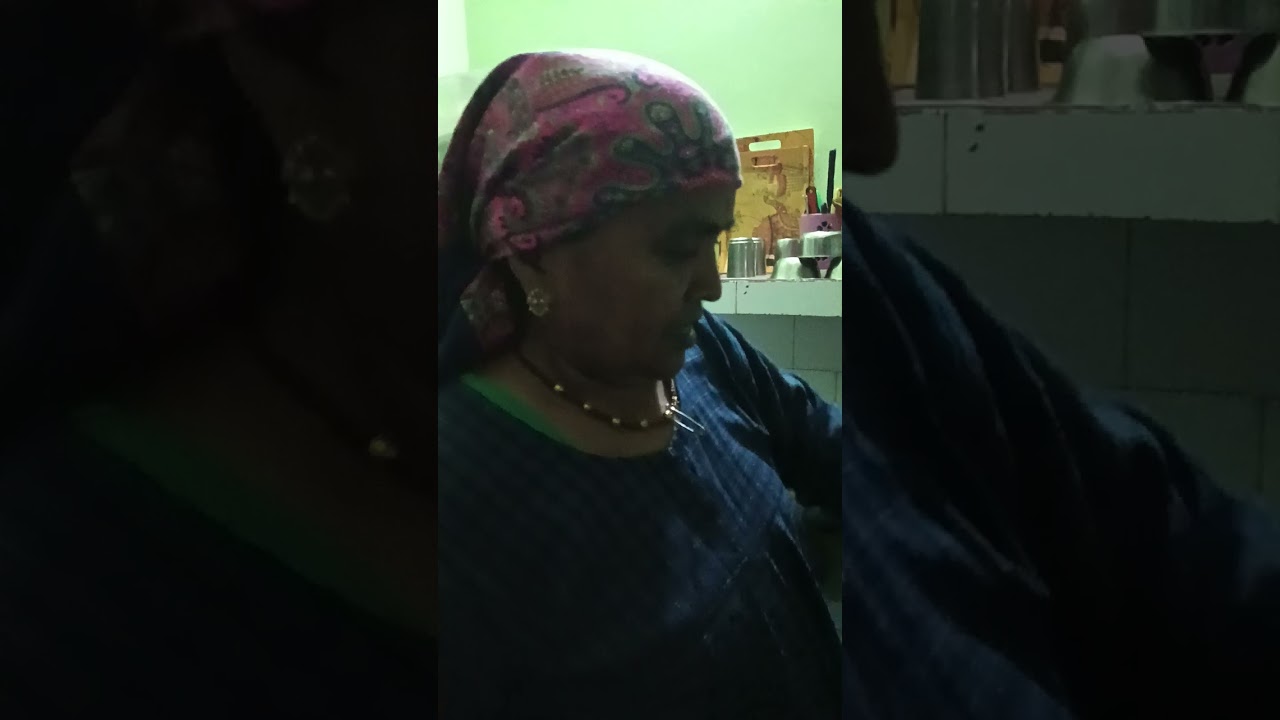 Aaj mummy ne kitchen mein kya banaya? 🤔🤔🤔