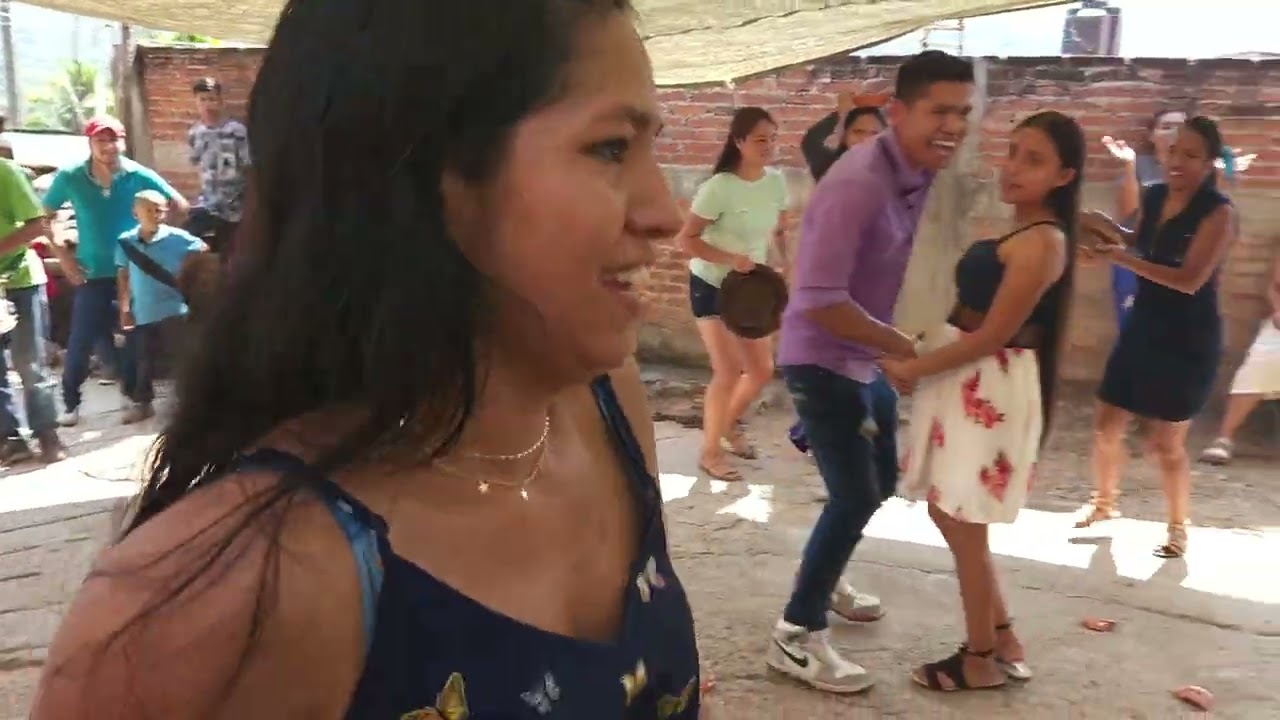 Paseo del guajolote en Acahuizotla, Guerrero - Boda de Esly y José