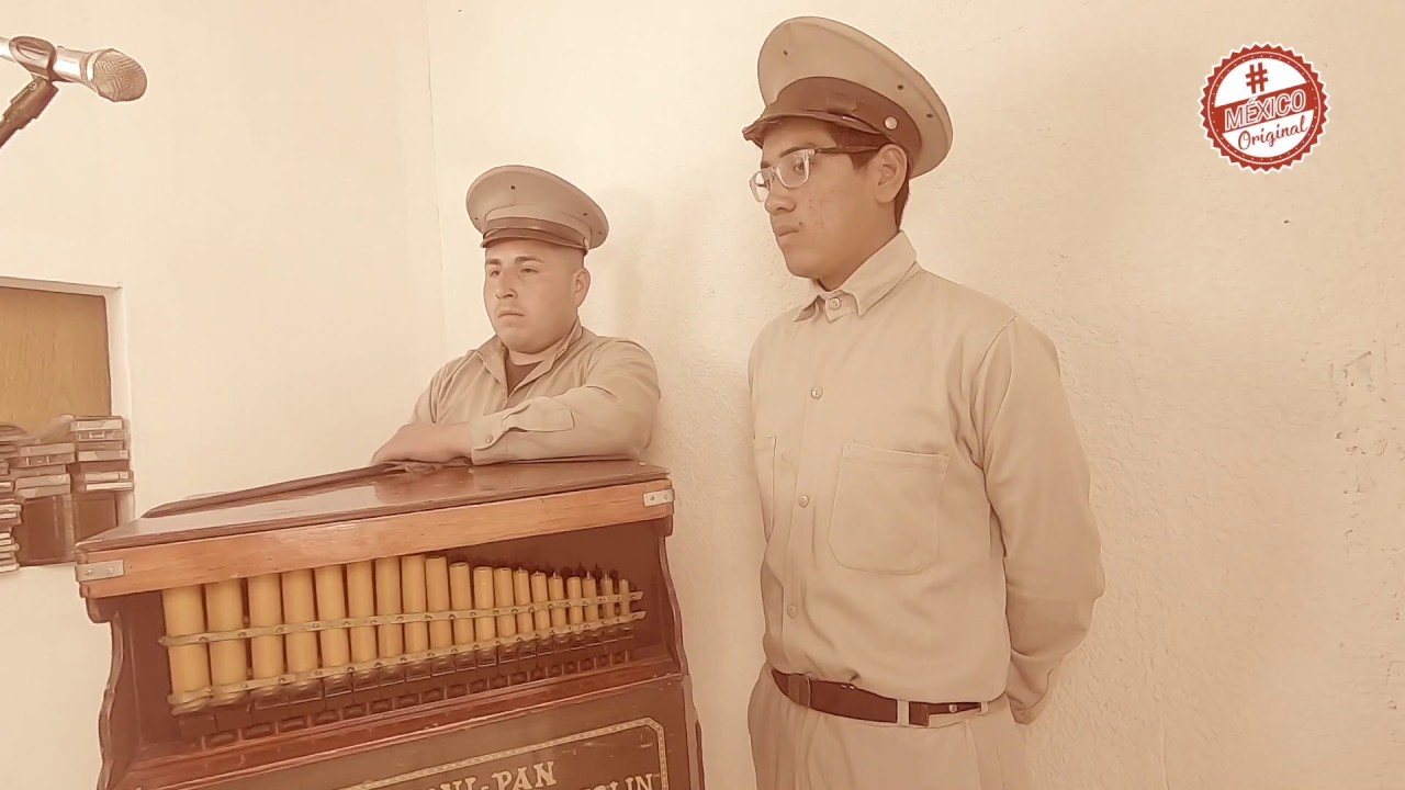Cien años - Organilleros de la Ciudad de México