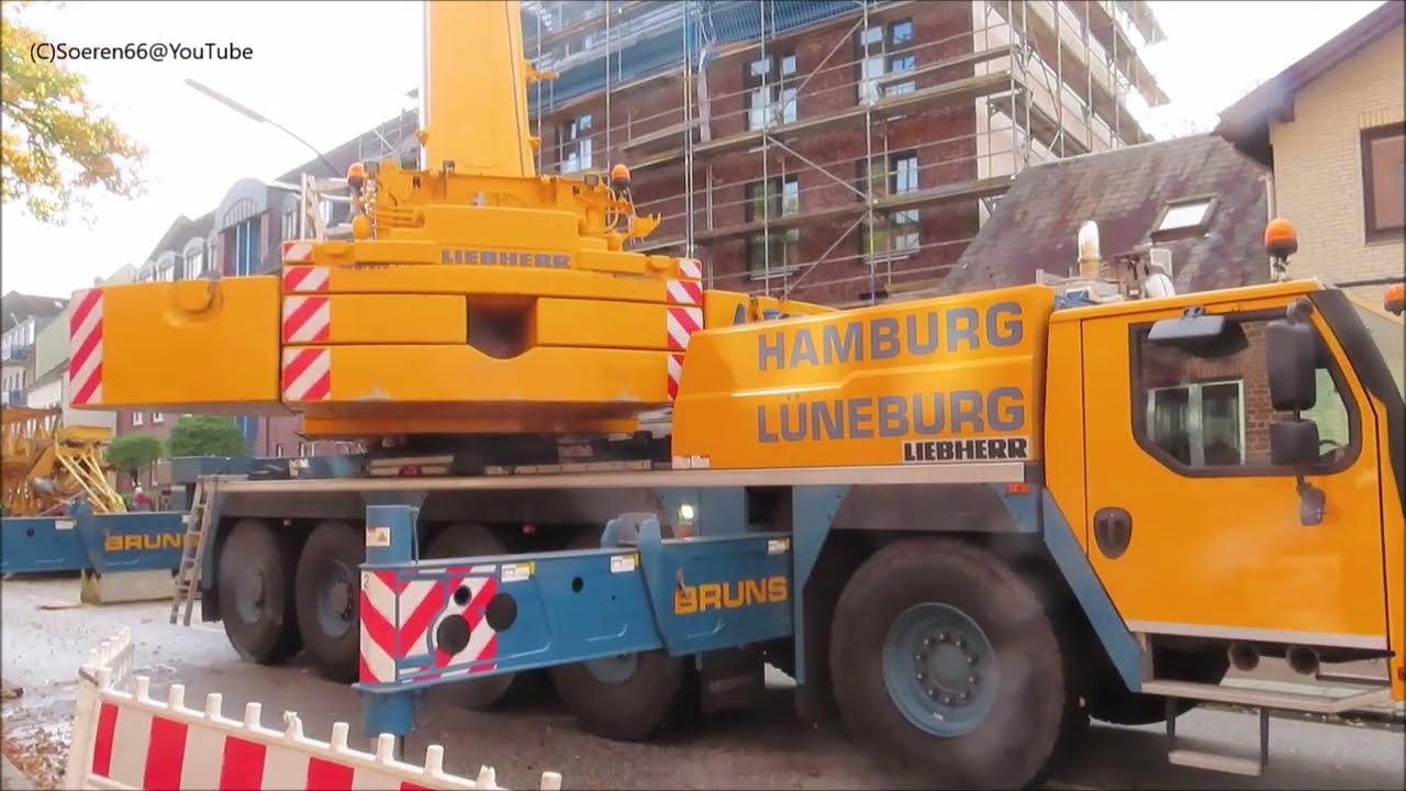 BRUNS - LIEBHERR LTM 1150-5.3 beim Verladen eines POTAIN MC 85