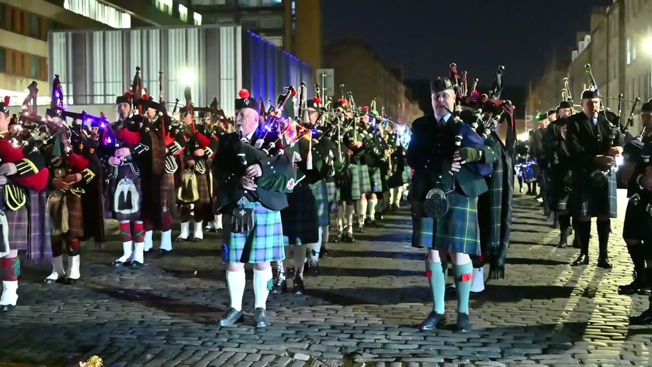 68 Bagpipers | Edinburgh Hogmanay Torchlight Procession