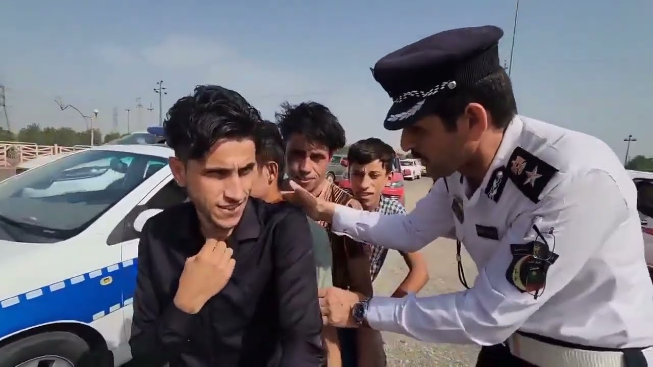 محاسبة اصحاب الدراجات في الناصرية من قبل دوريه المرور