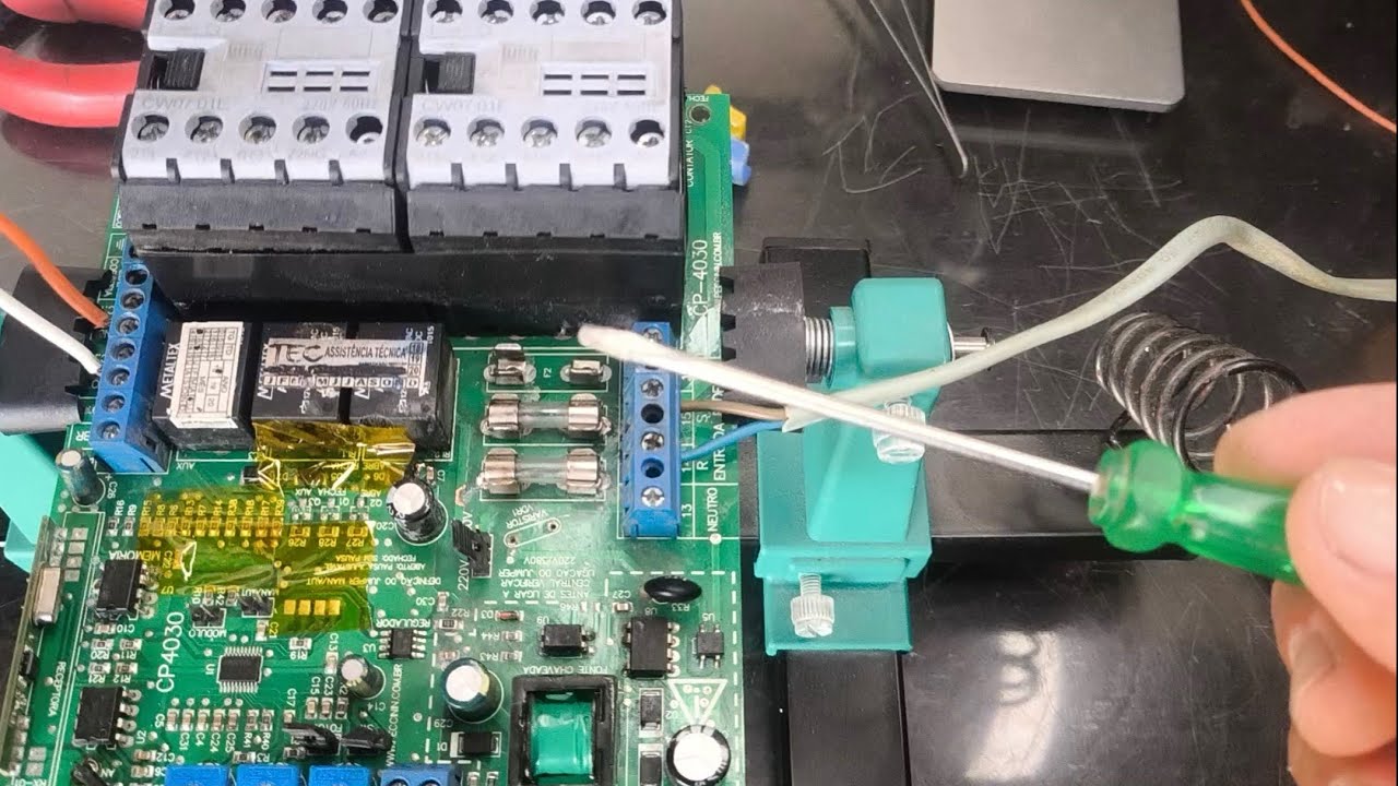 COMO CONSERTAR PLACA PECCININ CP-4030 TOTALMENTE APAGADA, E SEM ACIONAR CONTATORES DE SAÍDA P MOTOR