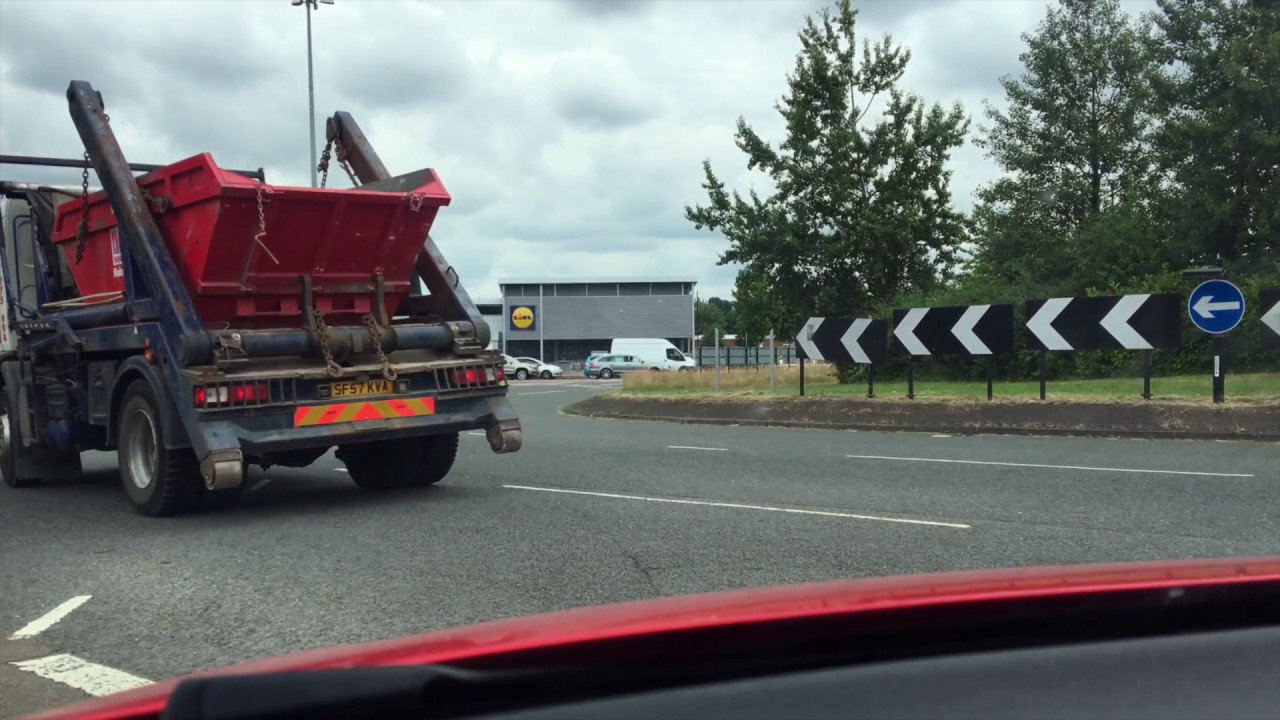 How to turn right on the Blue Ribbon Roundabout in Coventry - Smartlearner Driving School