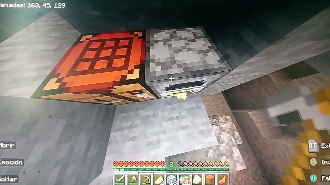ASMR JUGANDO MINECRAFT 