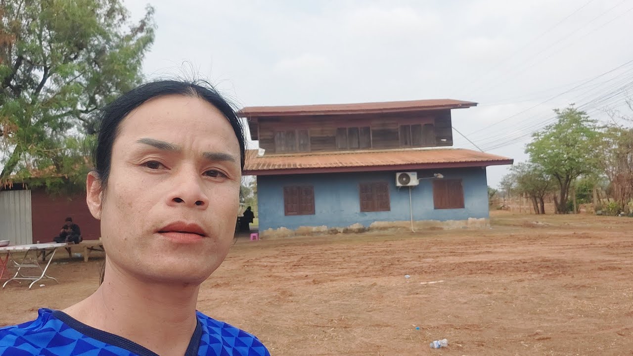 ฝนตกลงมาเดิ่นบ้านข้อยเละเบิดแล้ว