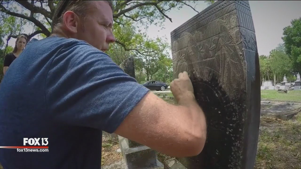 Florida man honors veterans by scrubbing -- one grave at a time