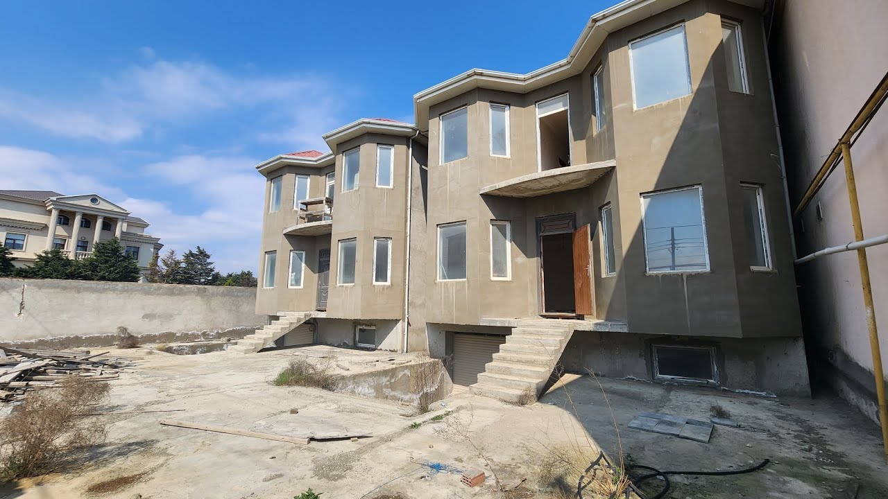 0703152222 Badamdar qəsəbəsi 4 sotda 300 m² kupçalı (çıxarış)2 ədəd hərəsi 150 m² həyət evi satılır