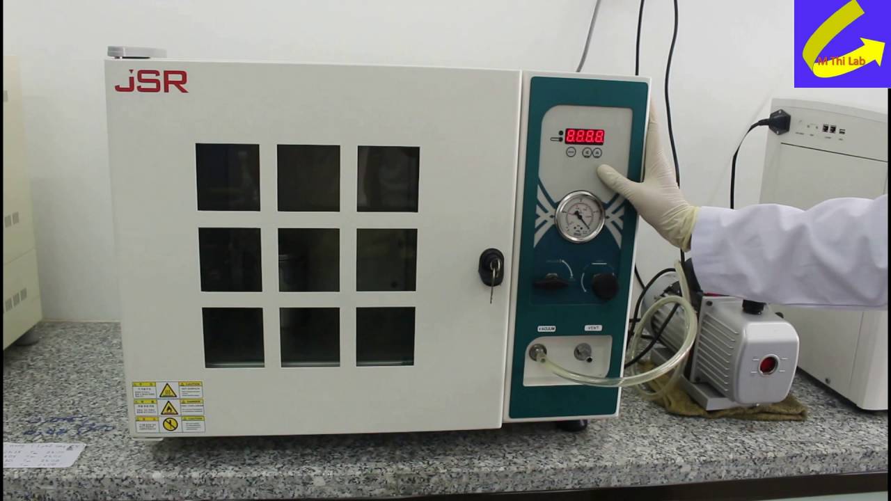 Synthesis of TiO2 nanotubes by hydrothermal method