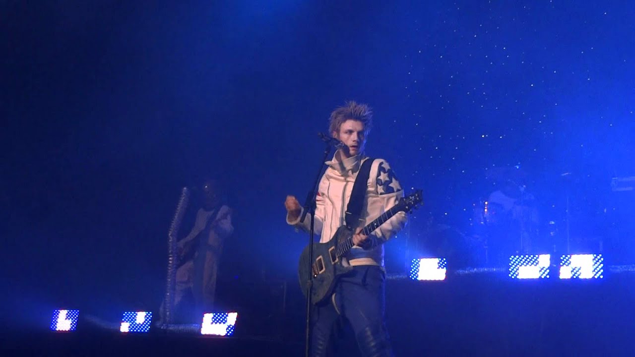 Opening and I'm Taking Off - Nick Carter - I'm Taking Off tour - 2011-11-05 - Montreal