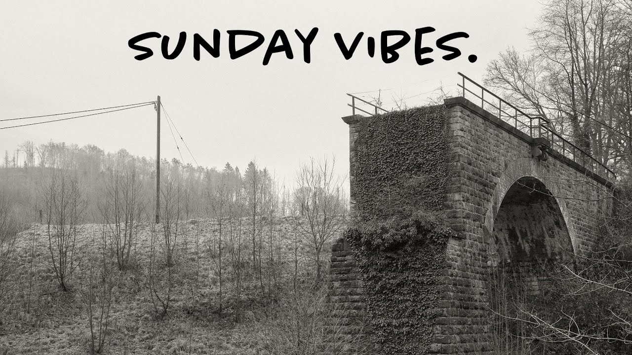 A quiet Sunday morning with my camera.