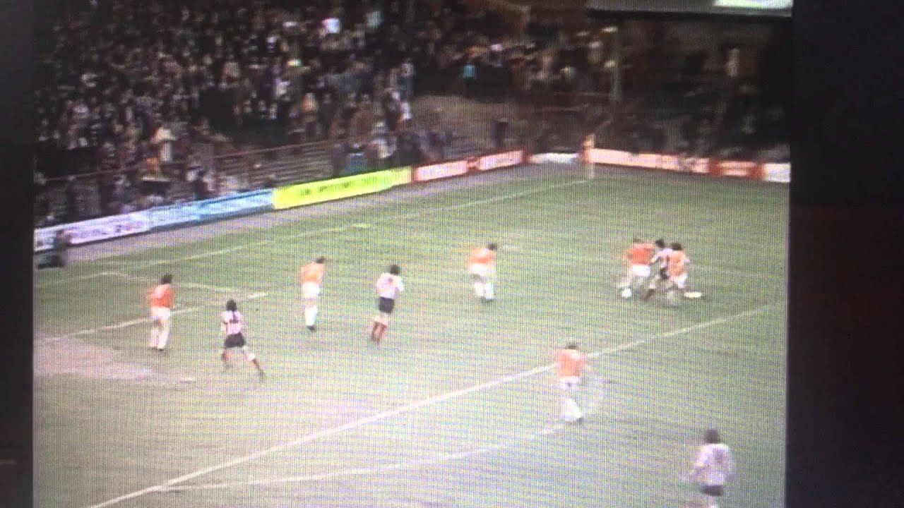 Blackpool v Sunderland,1975 budgie penalty save...