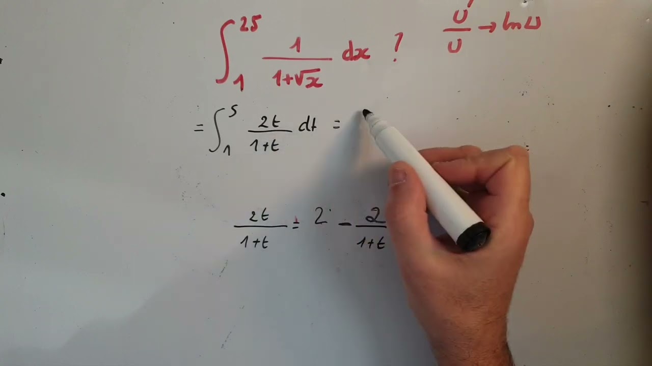 Calcul d'une intégrale avec un changement de variable imposé. Maths sup