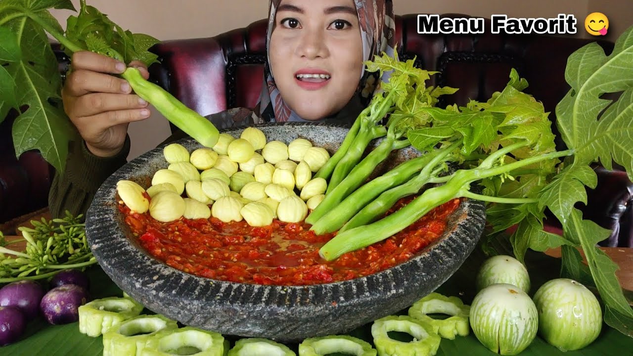 LALAPAN FAVORIT BATANG PEPAYA & JENGKOL MUDA!!!