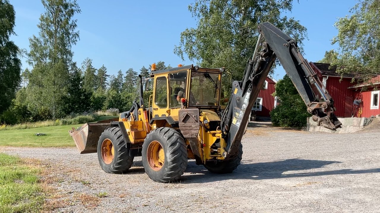Köp Grävlastare Volvo BM 6300 på Klaravik