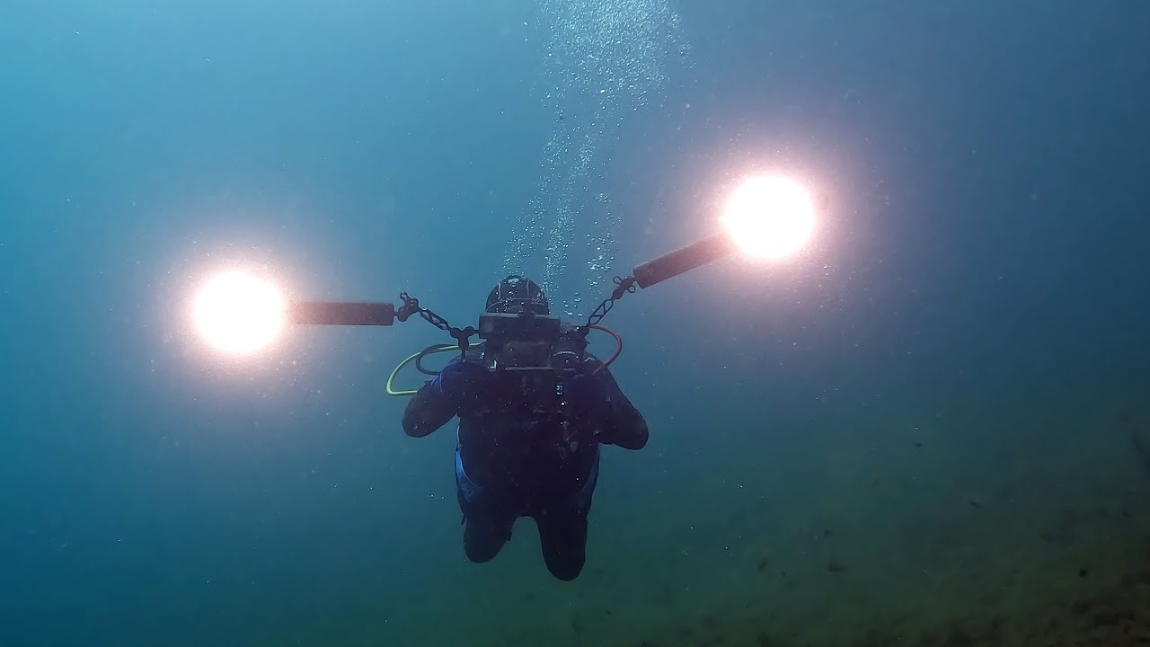 Scuba Diving in a clear-water lake in Nordhausen, Germany - Tauchen im Sundhäuser See, Nordhausen.