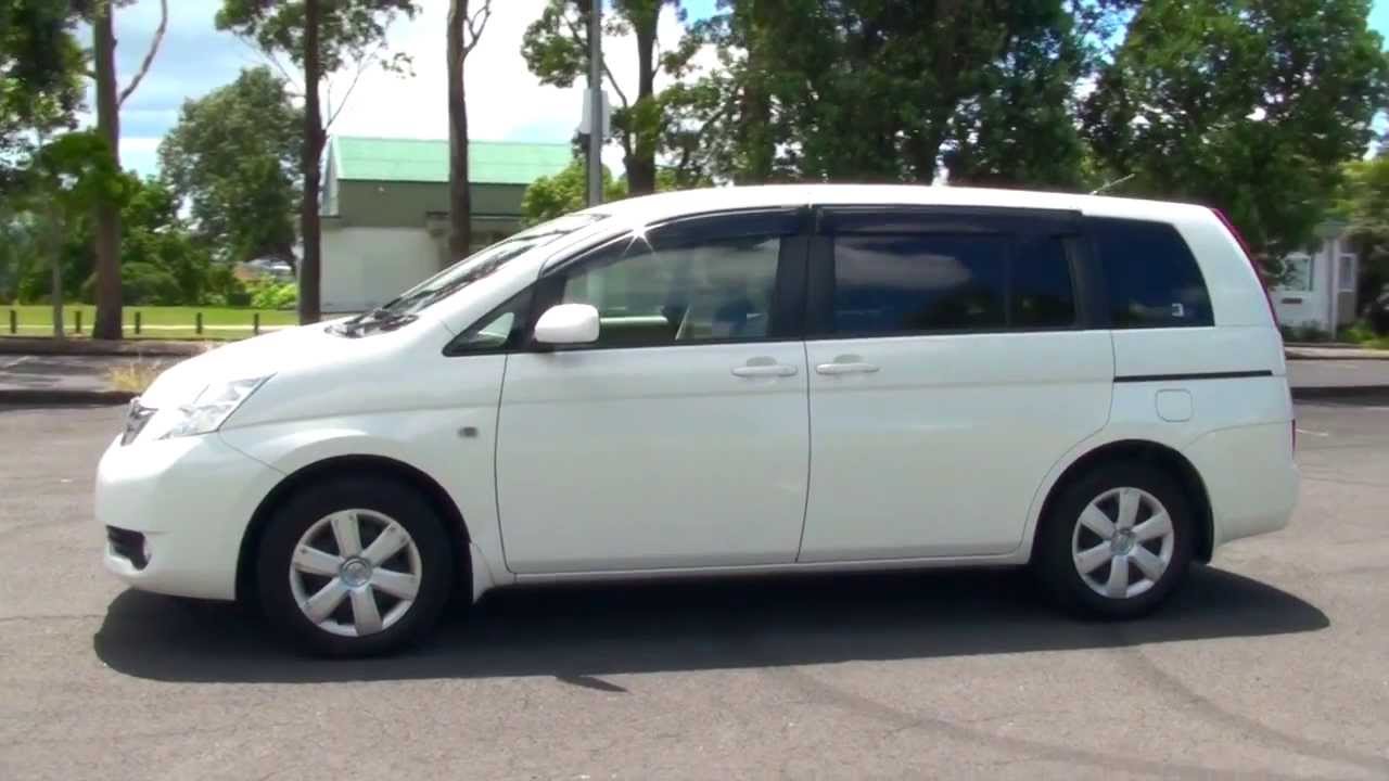 Toyota Isis 2004 96kms 1.8L Auto