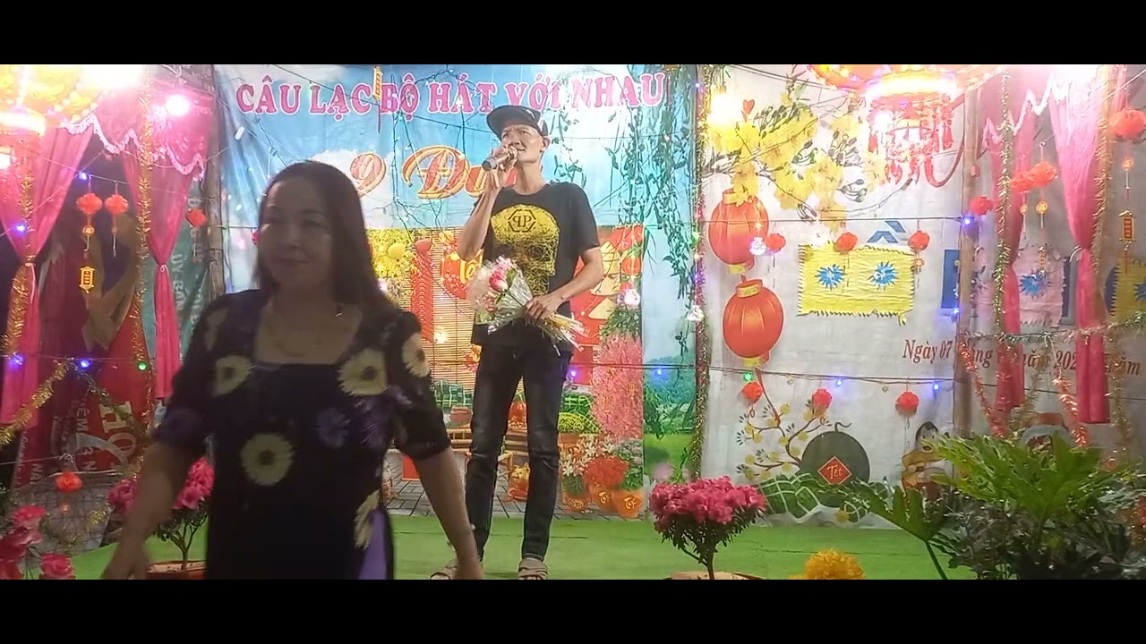 Đêm giao thừa  nghe  1 khúc đàn ca( anh tư)