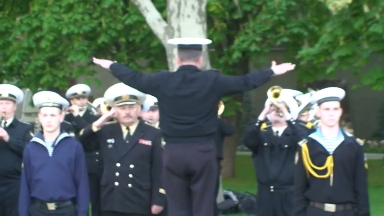 Ukraine and Russia Anthems | Victory Day Parade Rehearsal 2009
