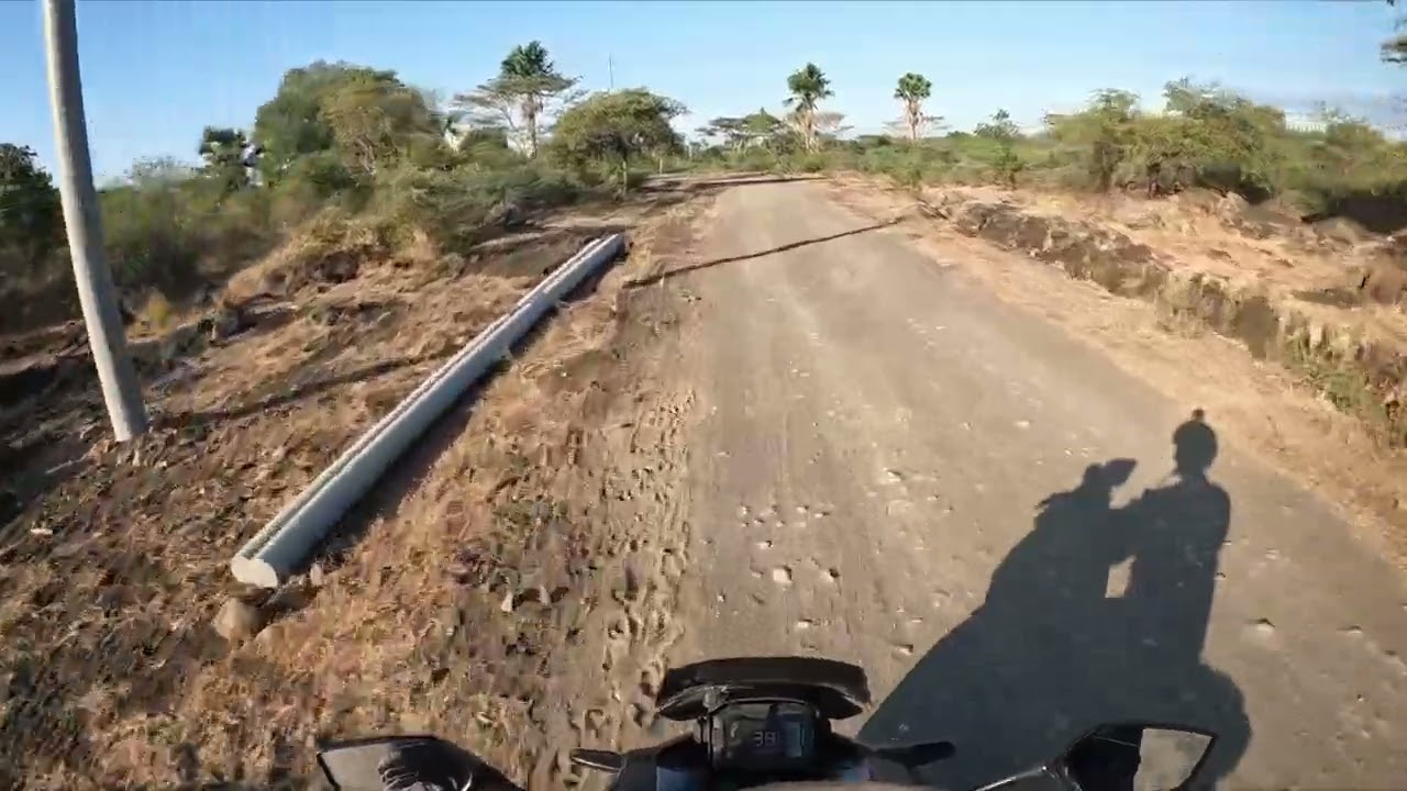 Motoran ke afrika van java (baluran)