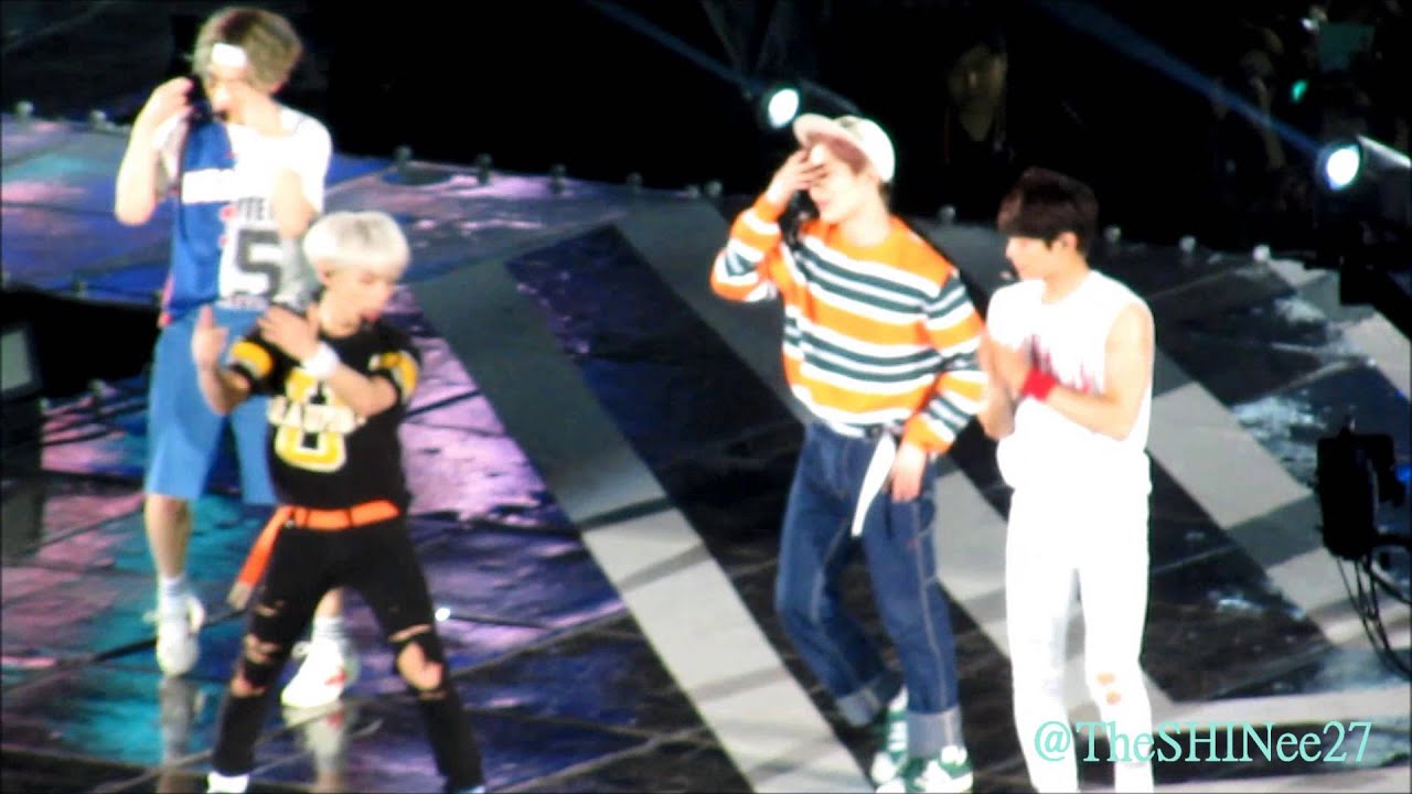 150523 Lovesick-SHINee ft. Shawols Fanchant at Dream Concert