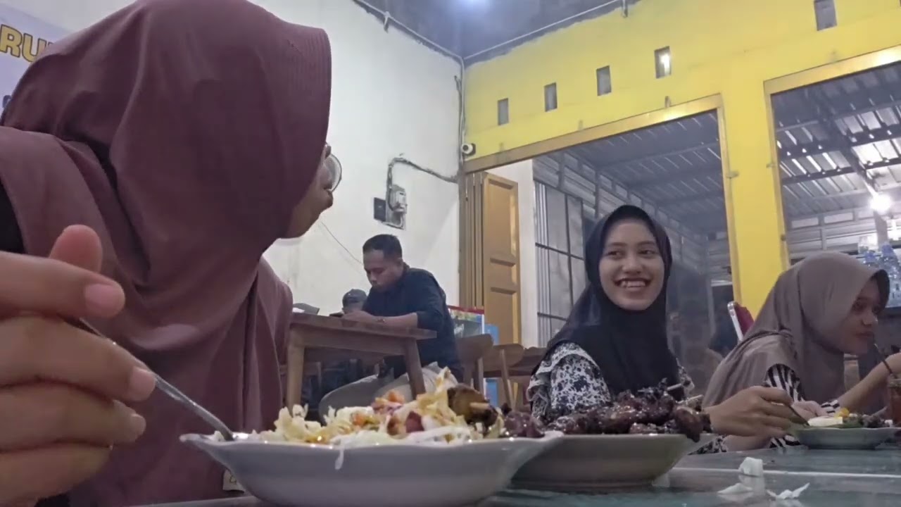 AJAKIN TEAM GACYA ⁉️ MAKAN SATE SAPI