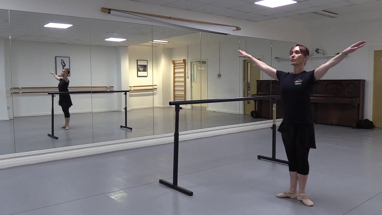 GRADE ONE BALLET CLASS
