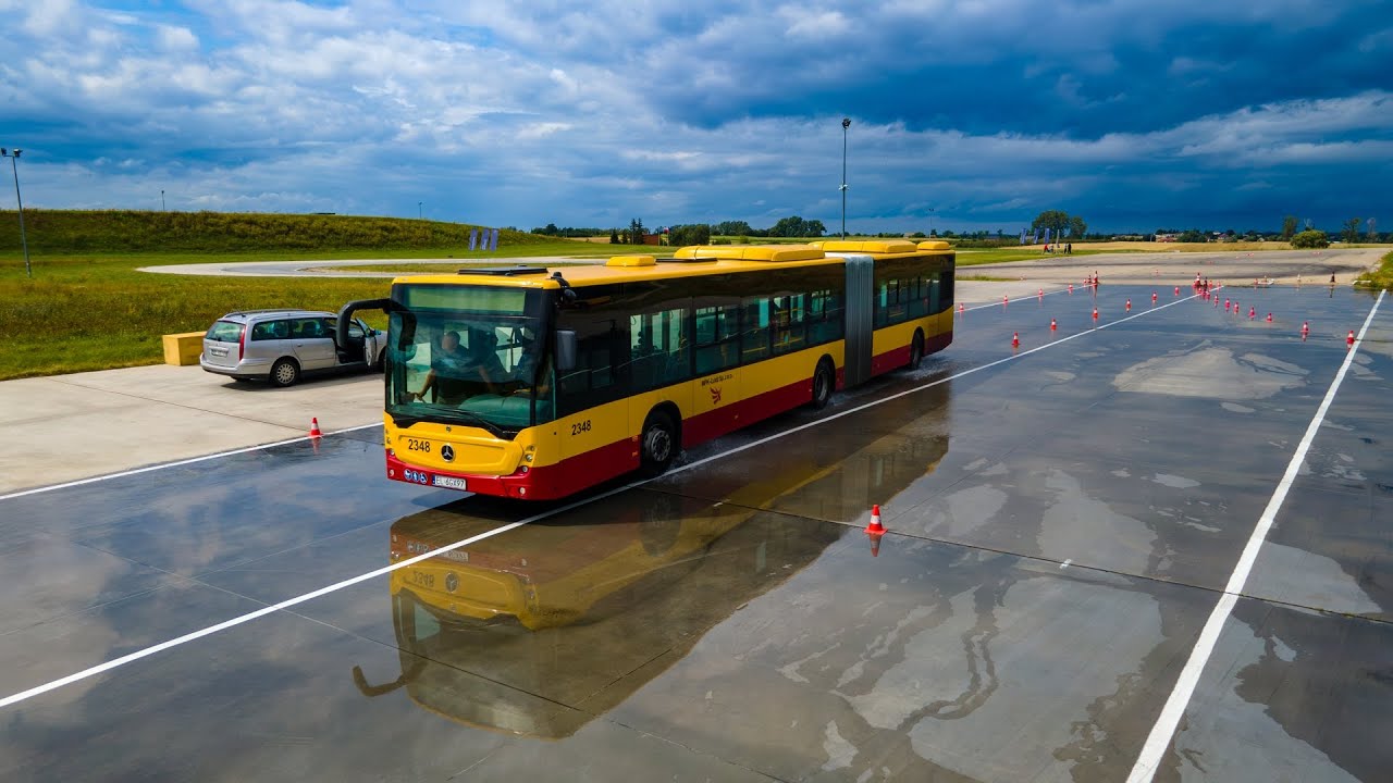 MPK Łódź Szkolenie kierowców autobusów na torze w Międzychodzie
