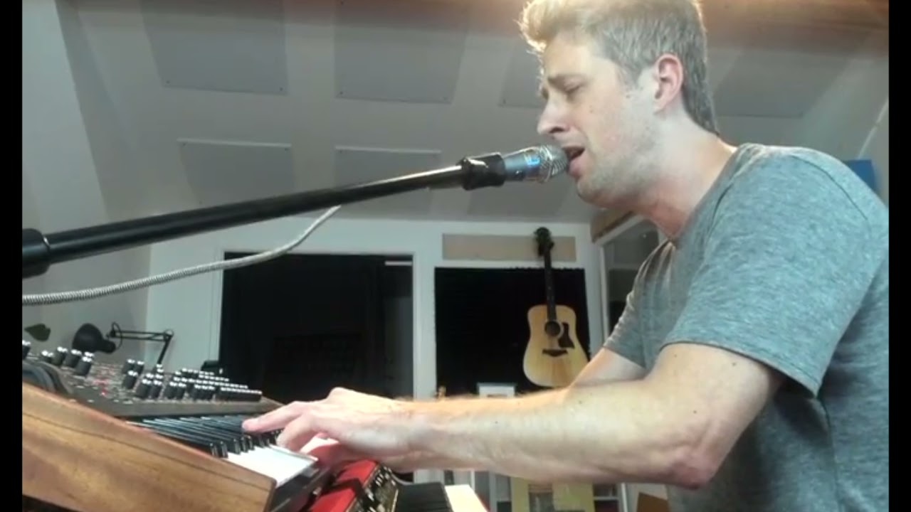 Pink Buddha - Tell Me What You Want (quick song on the Prophet Rev2)