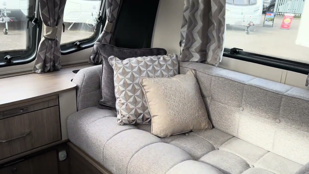 61090 Cman VIP 575