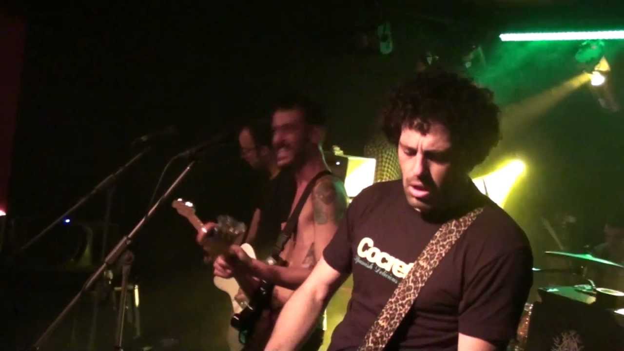 MoMUCA - Ídolos del Extrarradio. Concierto en la Sala Black Bird culture i music club