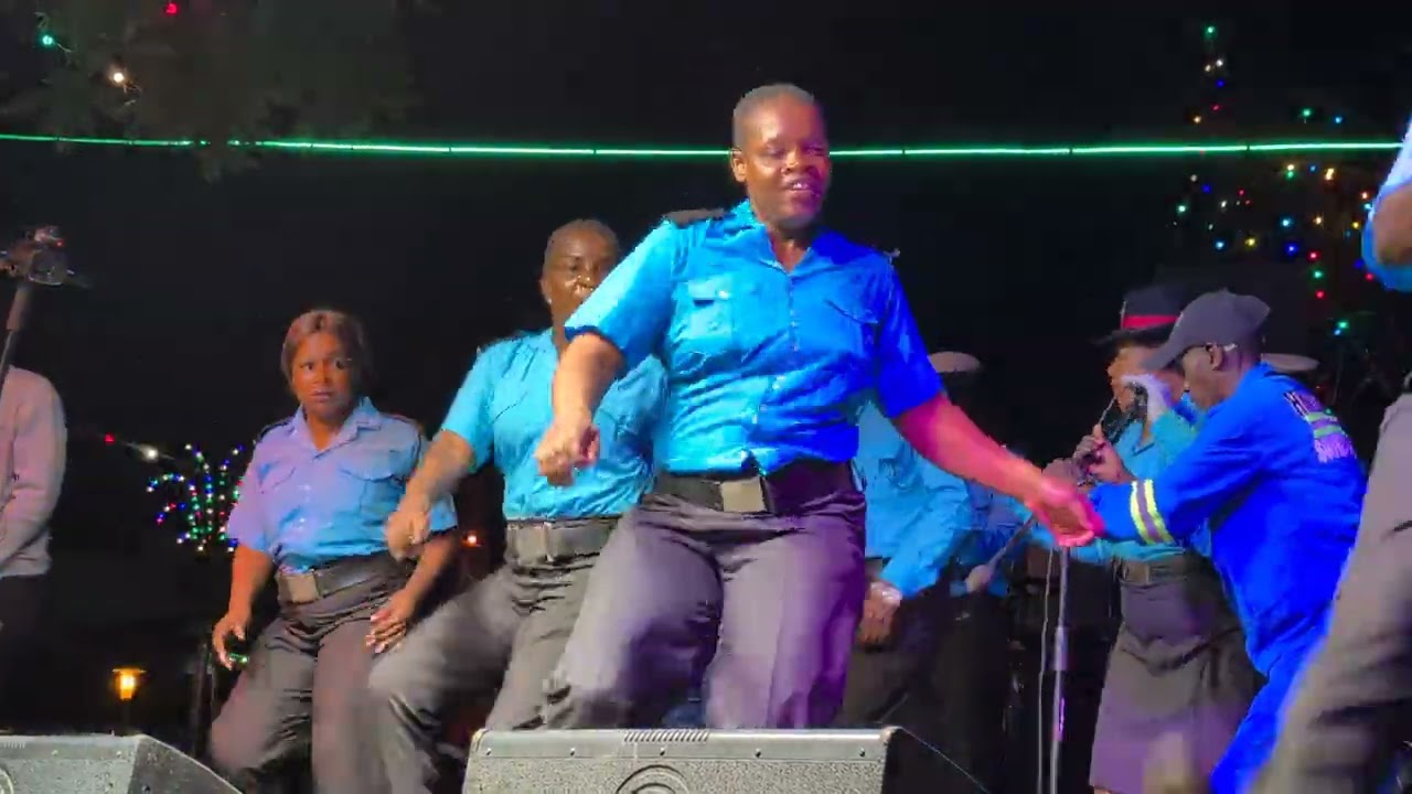 🔥 Fire Dance Moves! Manhanga Matete & Murambinda Mash Up Performance By Harare City Police Band