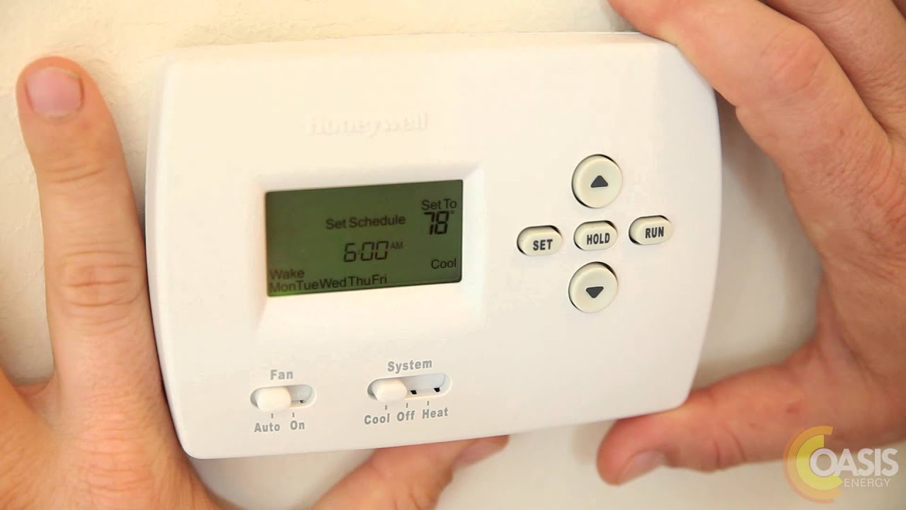 Reduce your electricity bill by programming your thermostat...it's easy! (Oasis Energy)