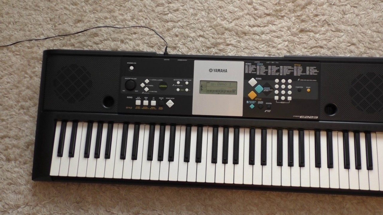 YAMAHA PSR-E223 (DEMO)