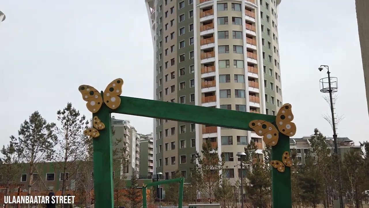 Ulaanbaatar street: Walking River Garden, Marshall Town, King Tower and Japan Town. Walk 15