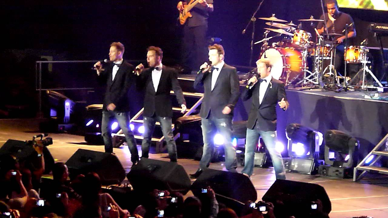 Uptown Girl - Westlife Live in Manila
