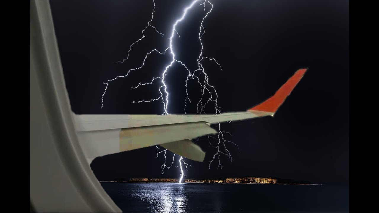 Crosswind landing passenger view during heavy storm - Atterraggio nel mezzo di un temporale!