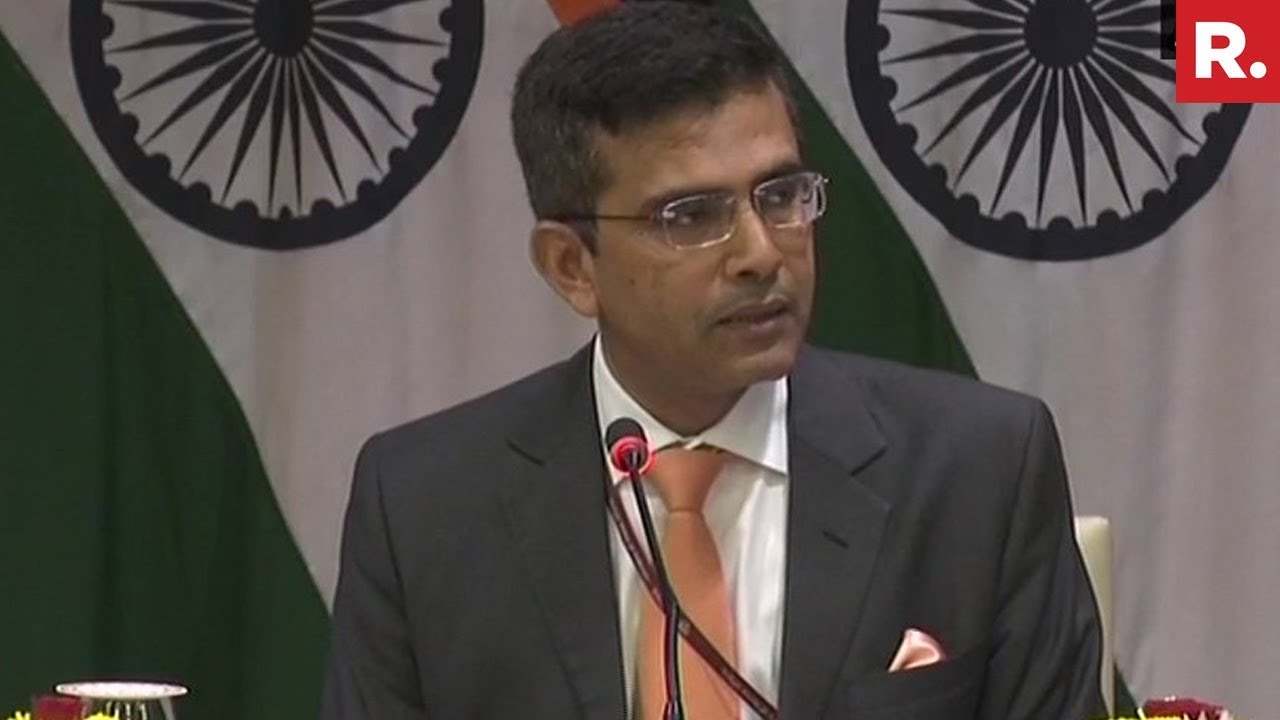 MEA Responds To Pakistan's 'Googly' Insult | #KartarpurFaceoff
