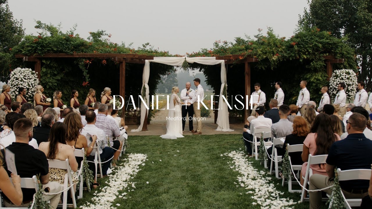 Bride surprises Groom by singing Turning Page for First Dance | Christ Centered Wedding Films |